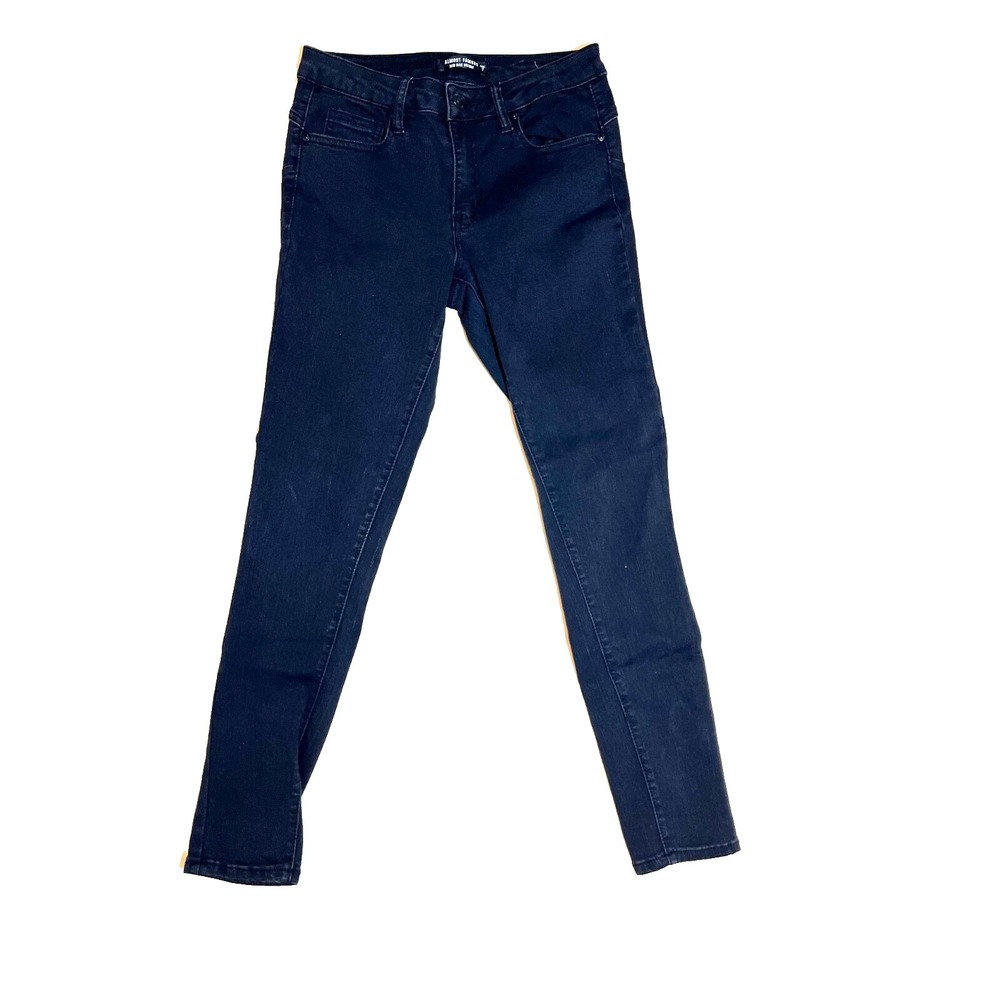 Almost‎ Famous Women/Junior Black Skinny Jeans Size 7 Mid Rise E16